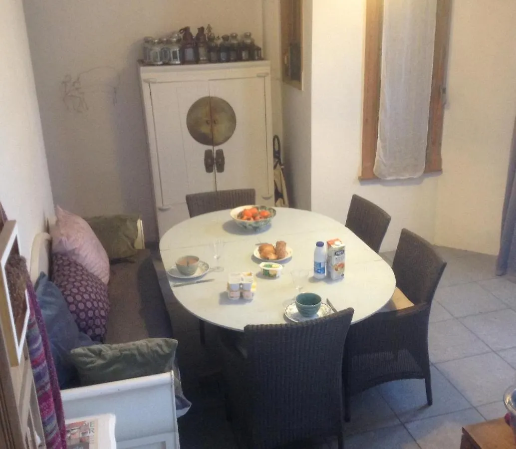 Accommodatie bij particulieren Petit Cocon Lillois:Cheminee & Jardin Appartement Rijsel Frankrijk