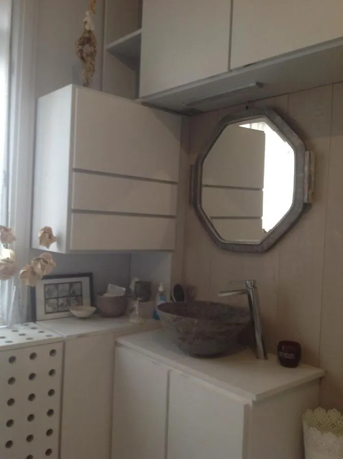 Petit Cocon Lillois:Cheminee & Jardin Appartement Rijsel 0*,  Frankrijk